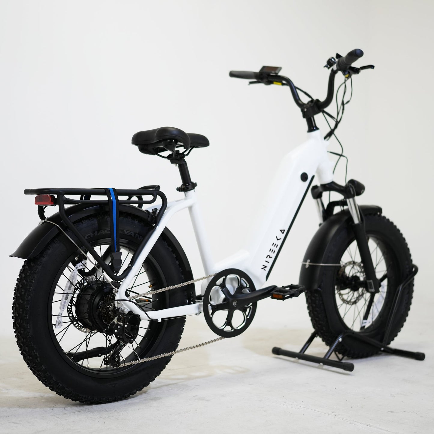 Nireeka Stepthru One