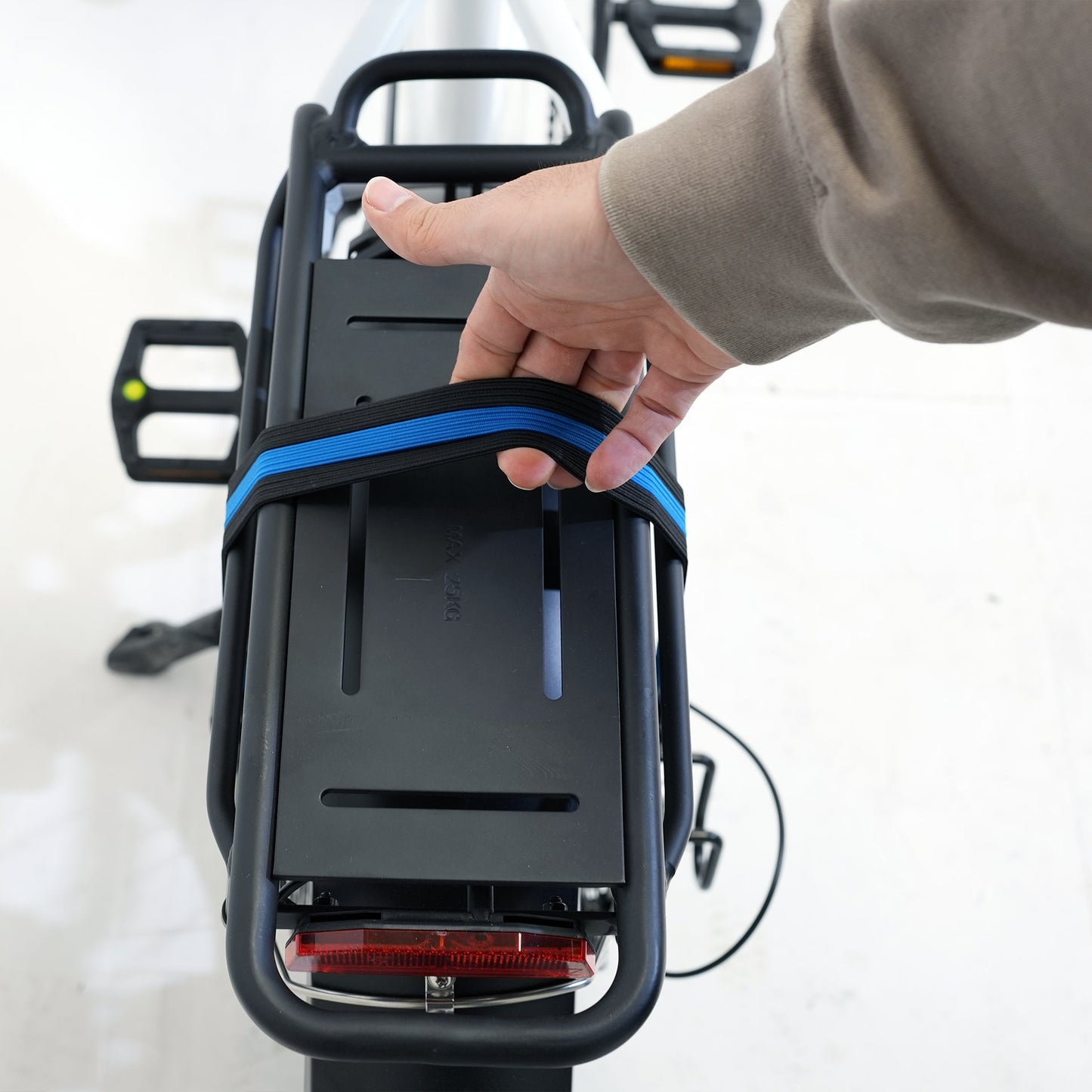 Nireeka Stepthru One