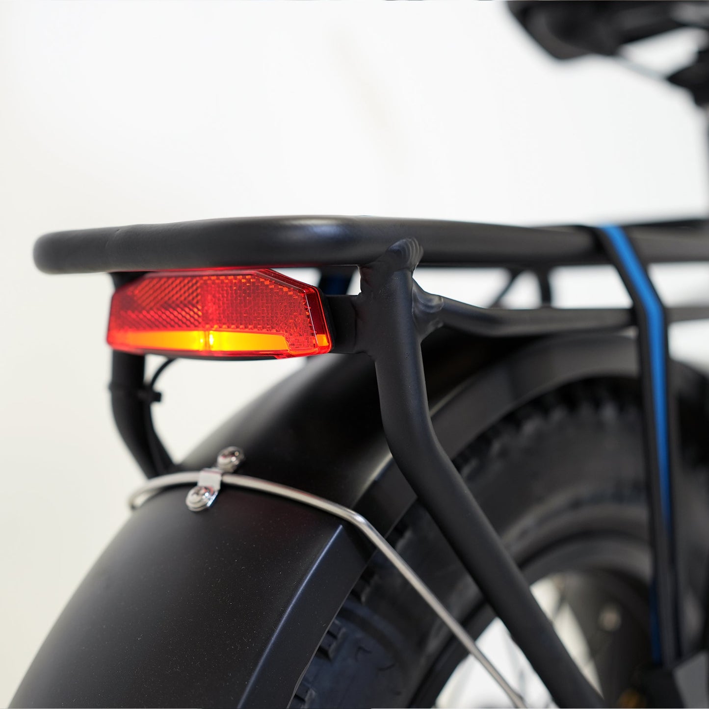 Nireeka Stepthru One